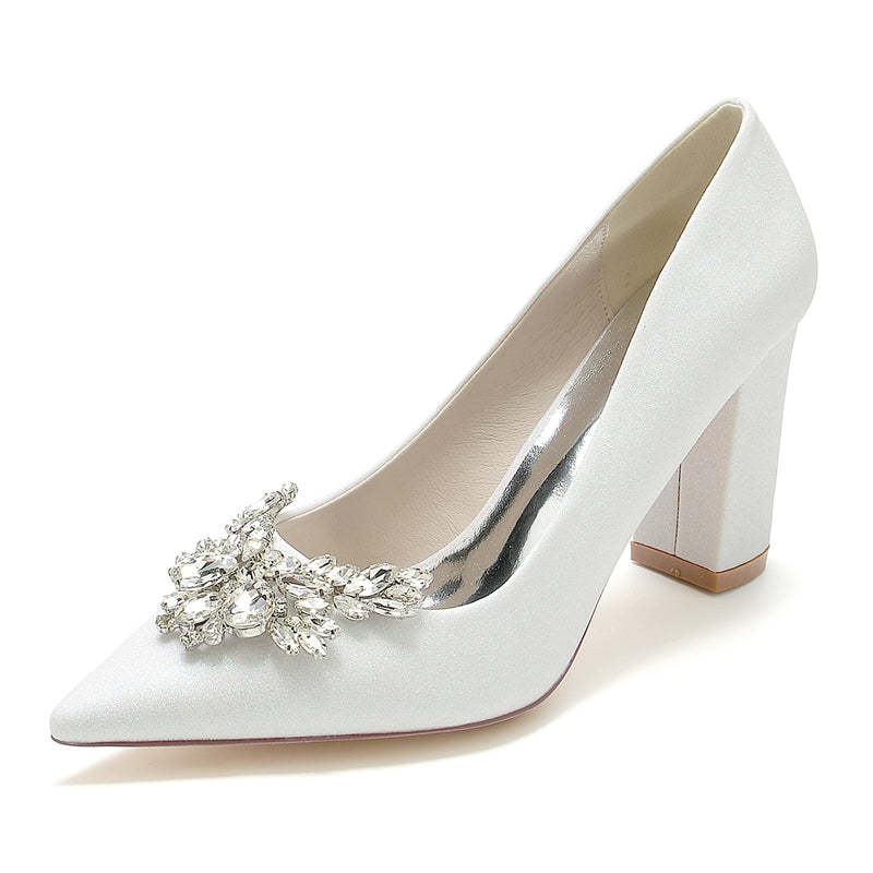 Elegant Bridal Shoes for Women with Pointed Toe and Chunky Heel Adorned with Delicate Rhinestone