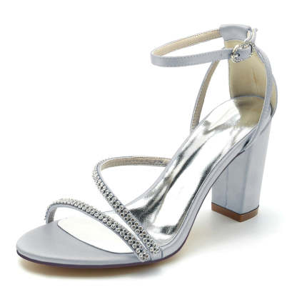 Bridal Shoes for Women with Opened Toe Chunky Heel and Fashionable Crystal Crossed Straps