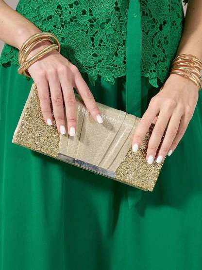 Elegant Gold Evening Clutch Bag Featuring Sparkling Sequins