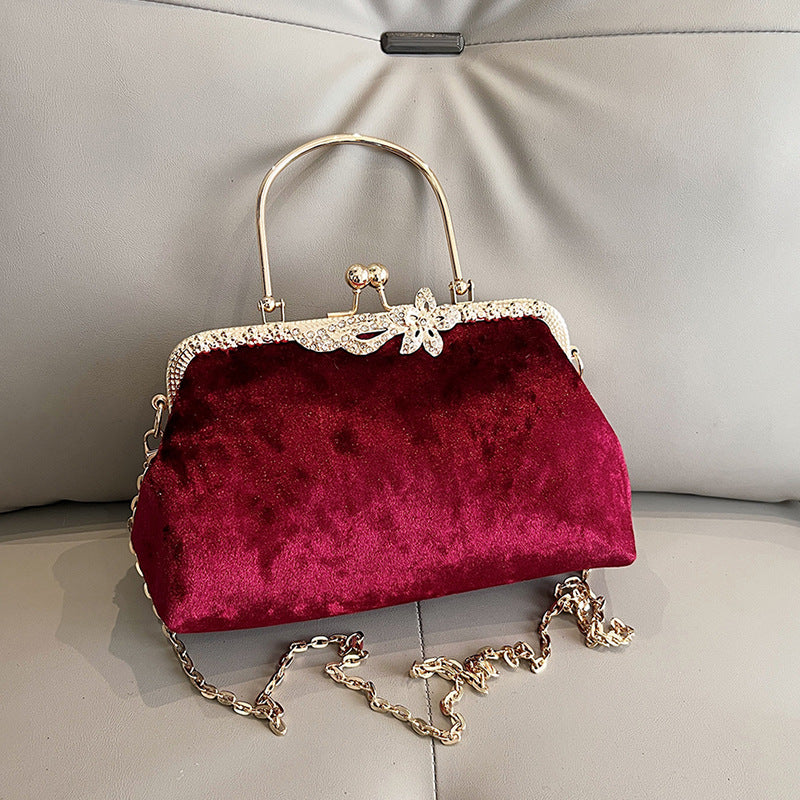 Elegant Velvet Evening Clutch in Wine Red for Fashionable Evenings