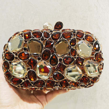 Retro-Inspired Square Evening Clutch with Elegant Irregular Glass Diamond Accents