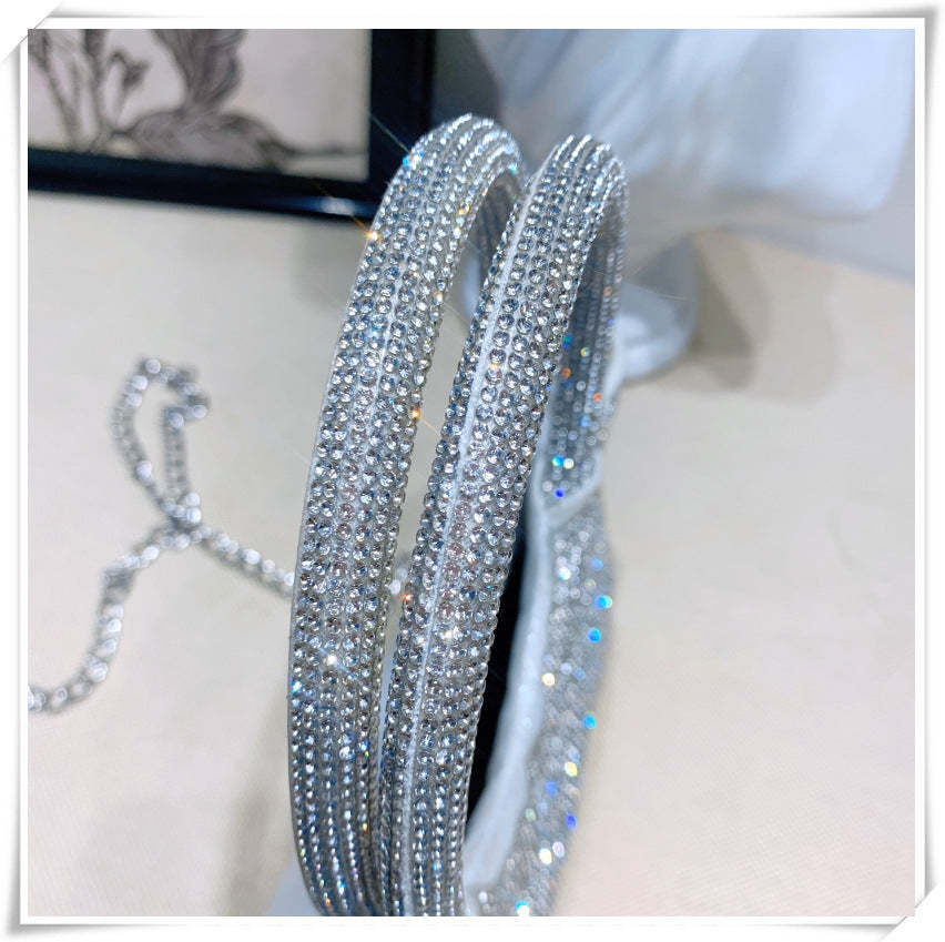 Elegant Silver Crystal Clutch Bag with Bowknot for Weddings and Parties