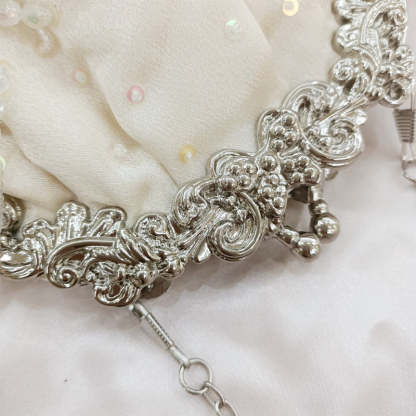 Elegant Beige Retro Silk Evening Bag with Beadings and Tassels