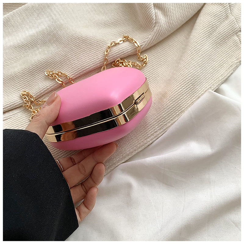 Elegant Minimalist PU Heart Chain Clutch for Weddings and Parties