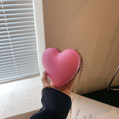 Elegant Minimalist PU Heart Chain Clutch for Weddings and Parties