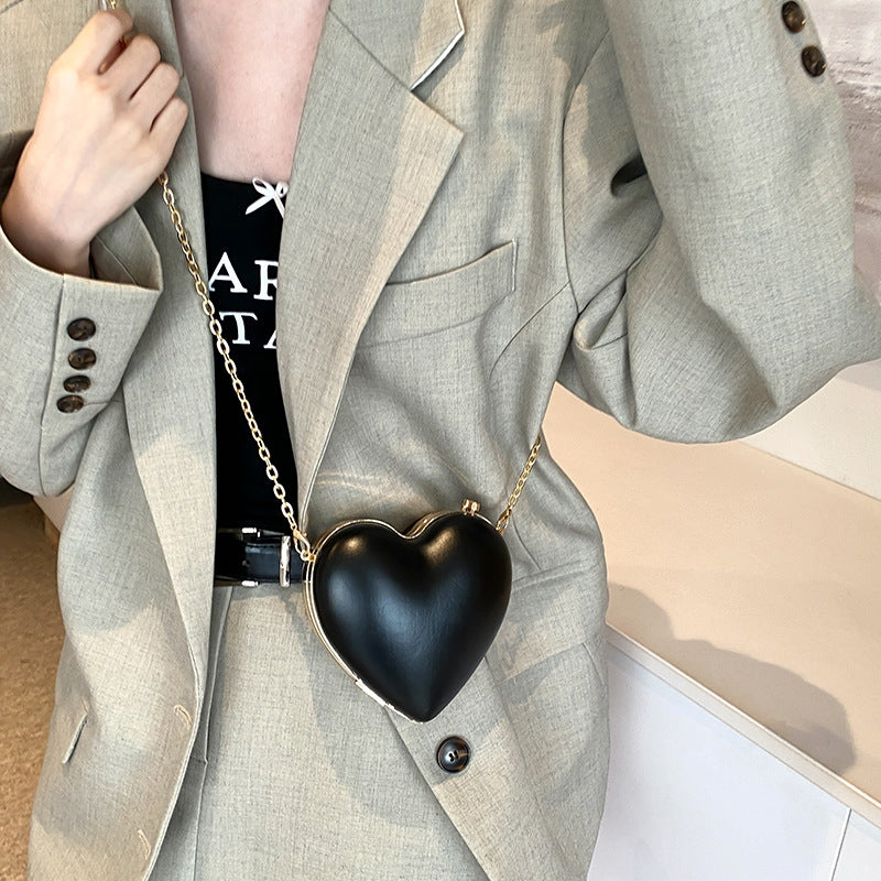 Elegant Minimalist PU Heart Chain Clutch for Weddings and Parties
