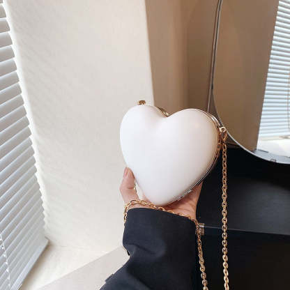 Elegant Minimalist PU Heart Chain Clutch for Weddings and Parties
