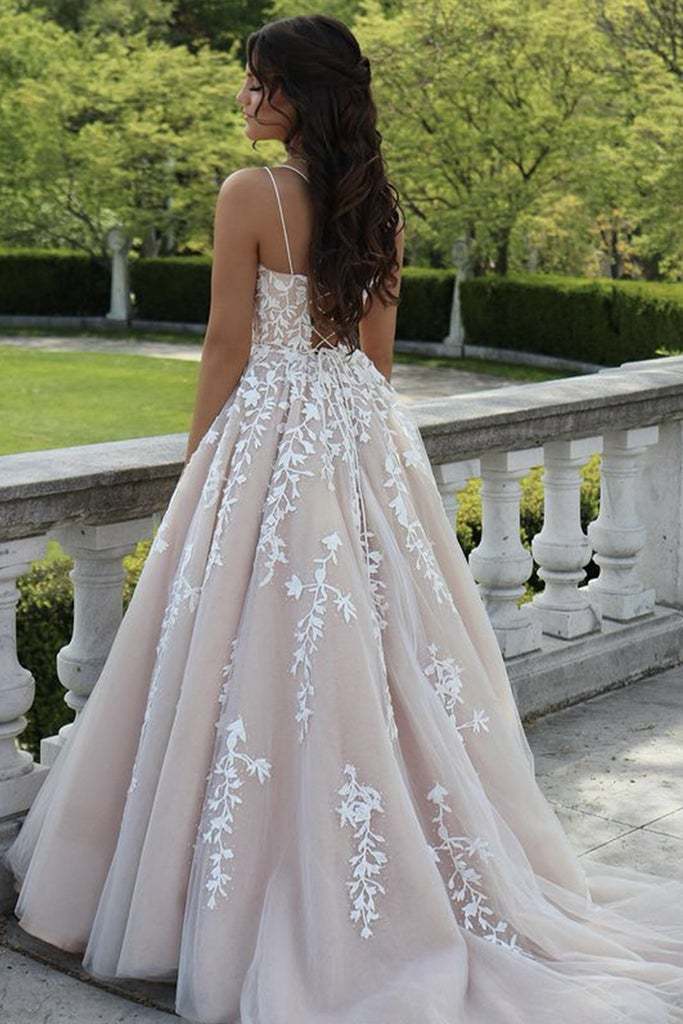 Spaghetti Strap Lace Ball Gown Wedding Dress with Floor-length Hem