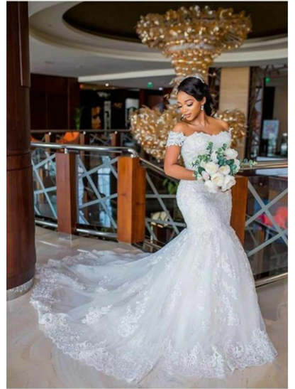 Off-the-Shoulder Floor-length Lace Wedding Dress in Trumpet/Mermaid Style