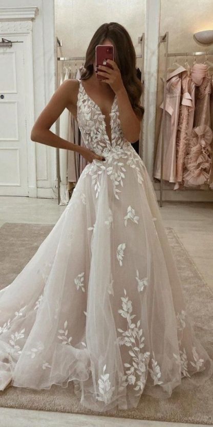 V-Neck Princess A-Line Floor-Length Lace Bridal Gown