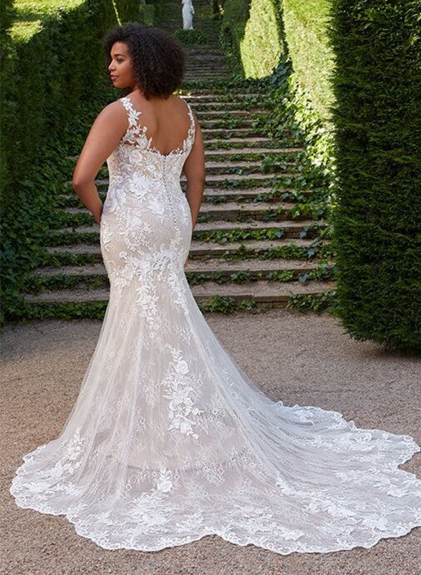 Plus Size V-Neck Lace Wedding Dress with Trumpet/Mermaid Silhouette and Applique