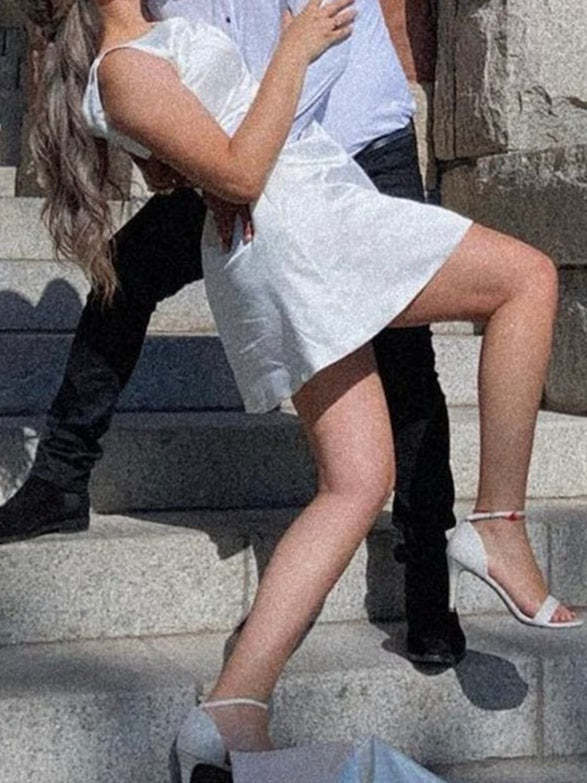 V-Neck Mini A-Line Princess Wedding Dress Featuring a Bow