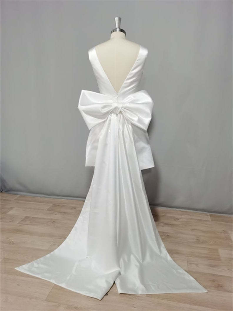 V-Neck Mini A-Line Princess Wedding Dress Featuring a Bow
