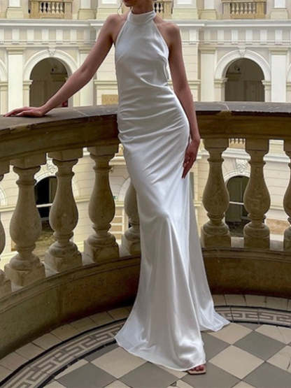 Floor-Length Mermaid/Trumpet Halter Wedding Gown