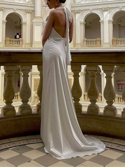 Floor-Length Mermaid/Trumpet Halter Wedding Gown