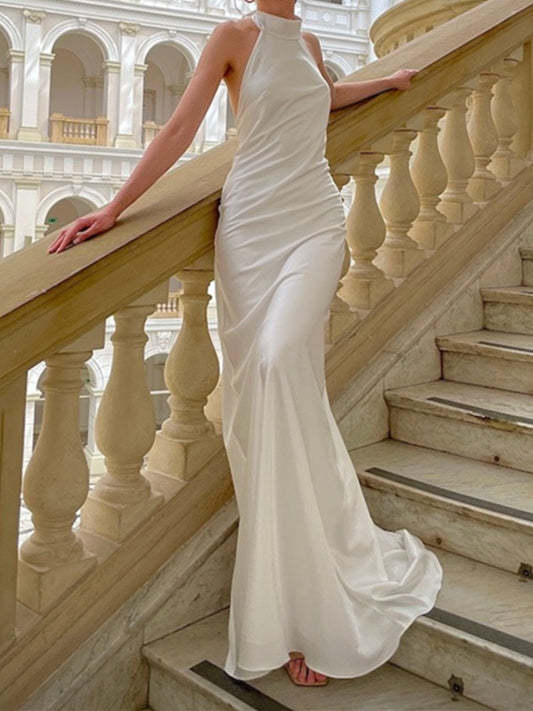 Floor-Length Mermaid/Trumpet Halter Wedding Gown
