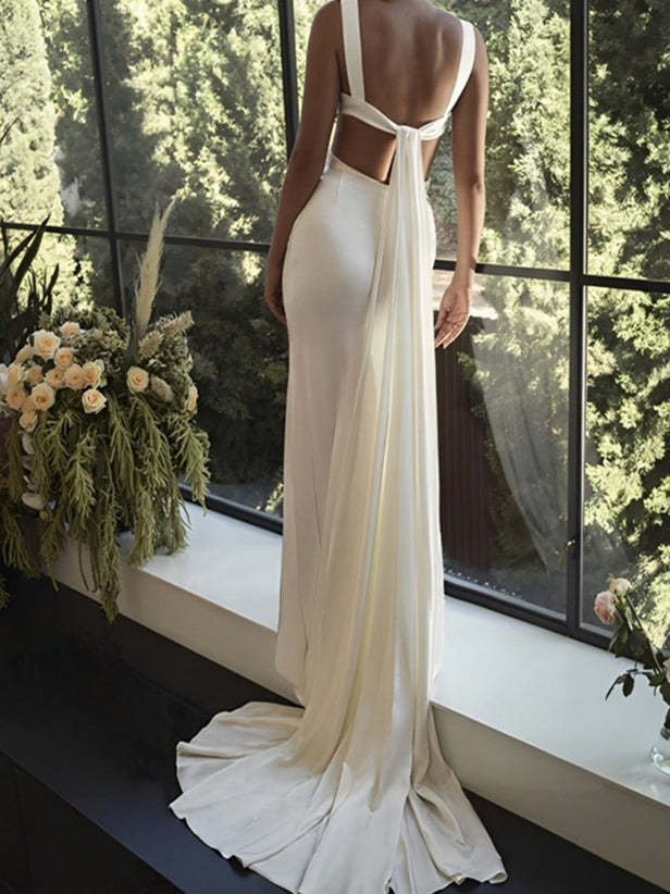 Sweetheart Floor-Length Wedding Dress with Side Split Sheath/Column Design