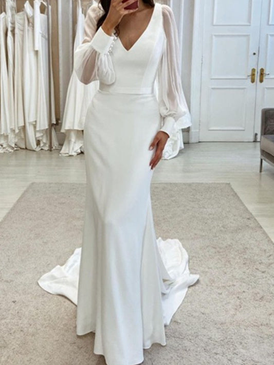 Mermaid/Trumpet V-Neck Wedding Gown with Long Sleeves and Floor-Length Hem