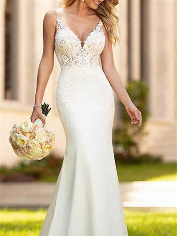 Trumpet/Mermaid Sleeveless V-Neck Wedding Dresses with Appliques and Court Train