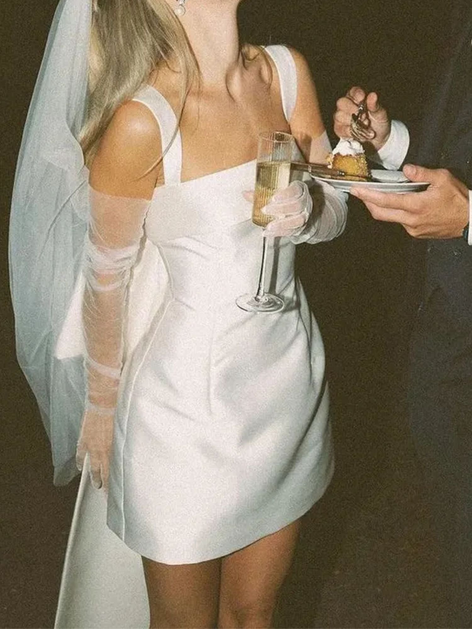 Short Sleeveless Square Neck Wedding Dress with Bow Tie Sheath/Column