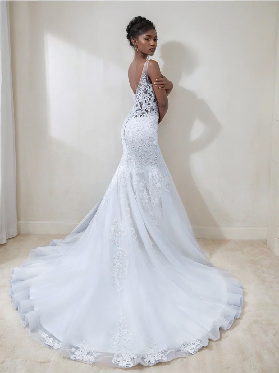 V-Neck Sleeveless Trumpet/Mermaid Wedding Dresses Featuring Lace Appliques