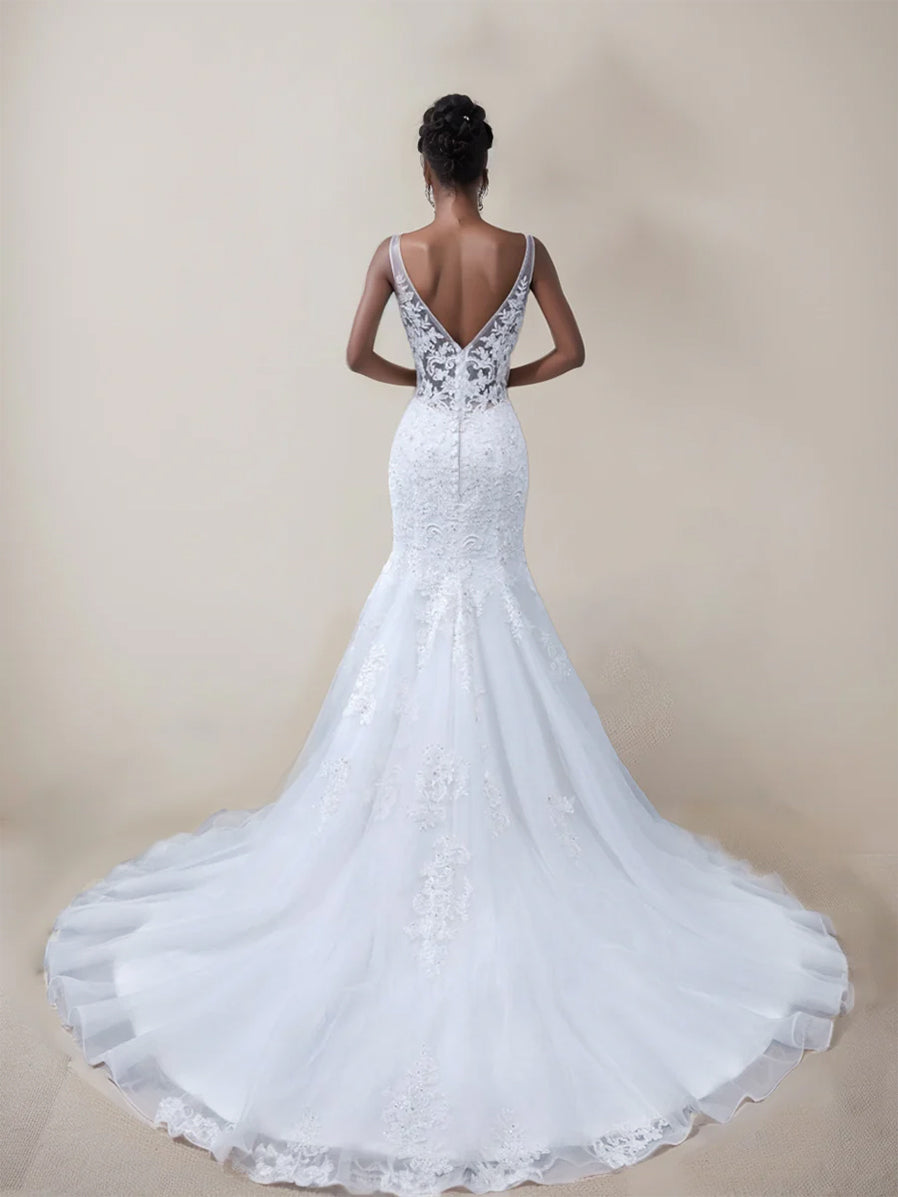 V-Neck Sleeveless Trumpet/Mermaid Wedding Dresses Featuring Lace Appliques