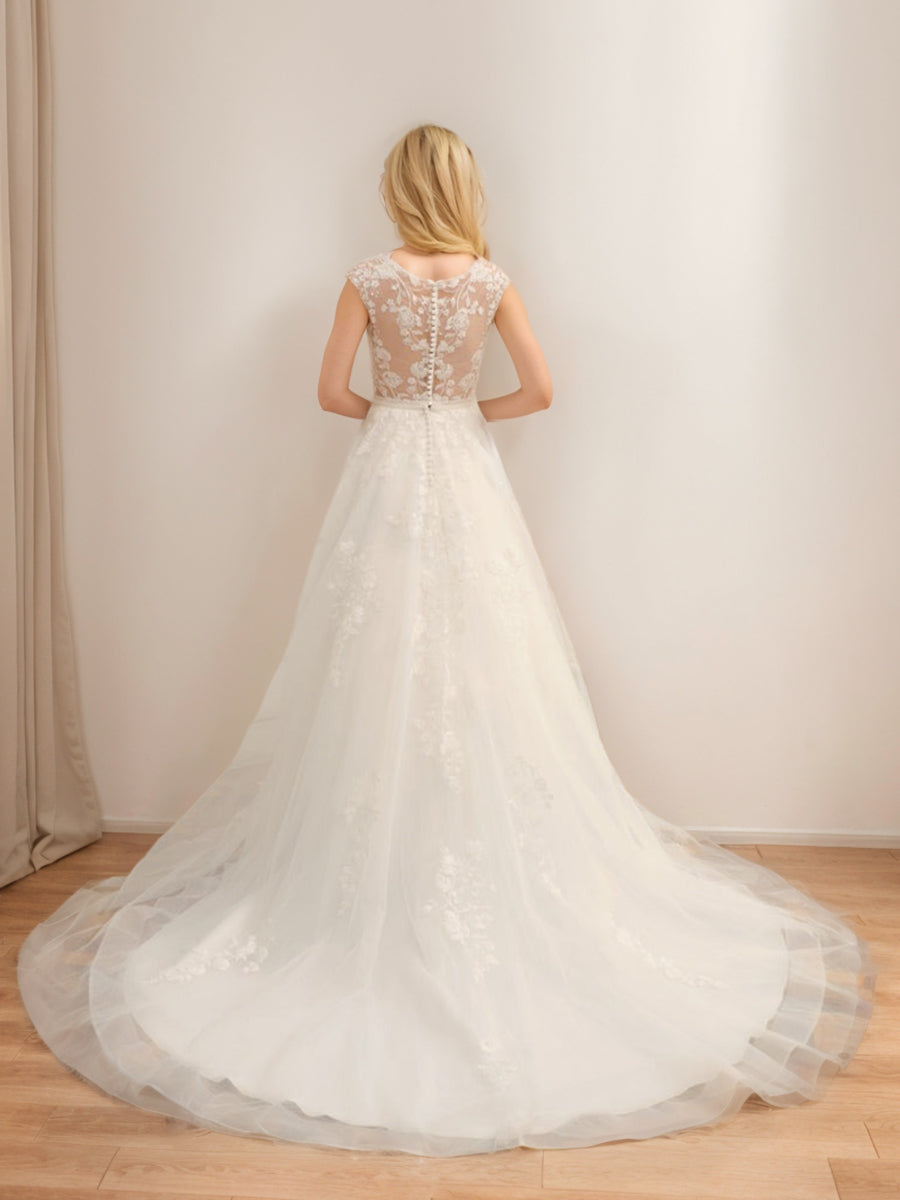 V-Neck Sleeveless Tulle Ball Gown Wedding Dress with Applique and Beading