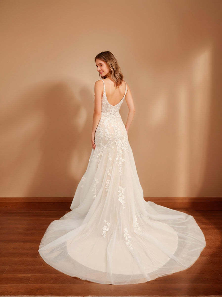 Long Tulle Wedding Dresses with Lace Appliques and Trumpet/Mermaid Spaghetti Straps