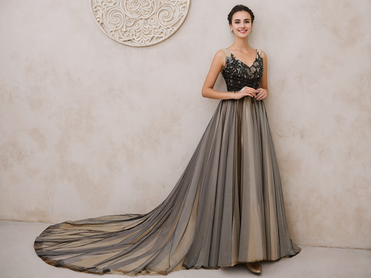 Sleeveless V-Neck Tulle Ball Gown Wedding Dress with Appliques and Beading