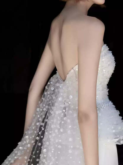 White Strapless Sleeveless A-Line Wedding Dresses Featuring Lace Appliques