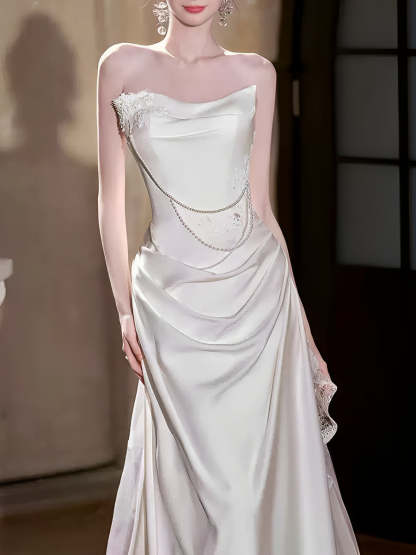 Strapless Sleeveless Mermaid/Trumpet Wedding Dresses Featuring Beadings & Lace Appliques