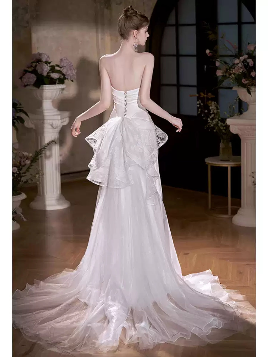 Strapless Sleeveless Mermaid/Trumpet Wedding Dresses Featuring Beadings & Lace Appliques