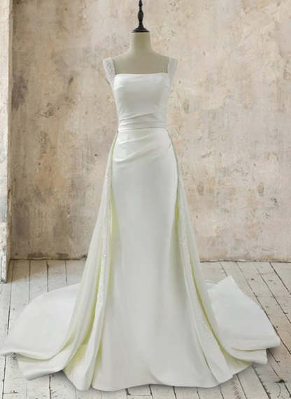 White Square Neck Sleeveless Wedding Dresses with Appliques & Beadings in Trumpet/Mermaid Style