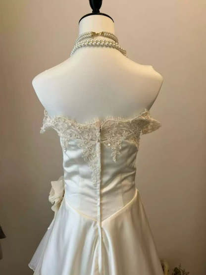 Off-the-shoulder A-line Princess Wedding Dresses with Ruched Tulle, Appliques & Pearls