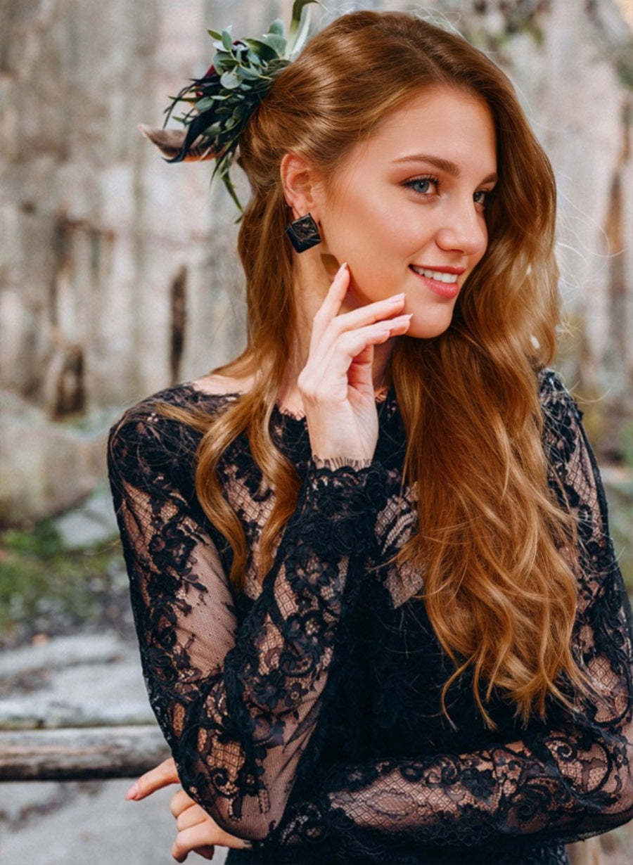 Elegant Black Backless Wedding Dress with Side Slit and Sweep Train