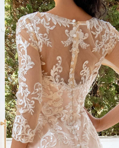 Sweetheart Mermaid/Trumpet Wedding Gown with 3/4 Sleeves and Lace Appliques