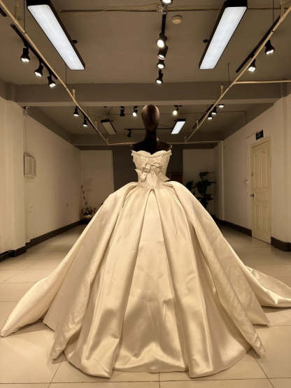 Off-The-Shoulder Pleated Ball Gown Wedding Dresses with Jewel Appliques, Bow & Detachable Sleeves