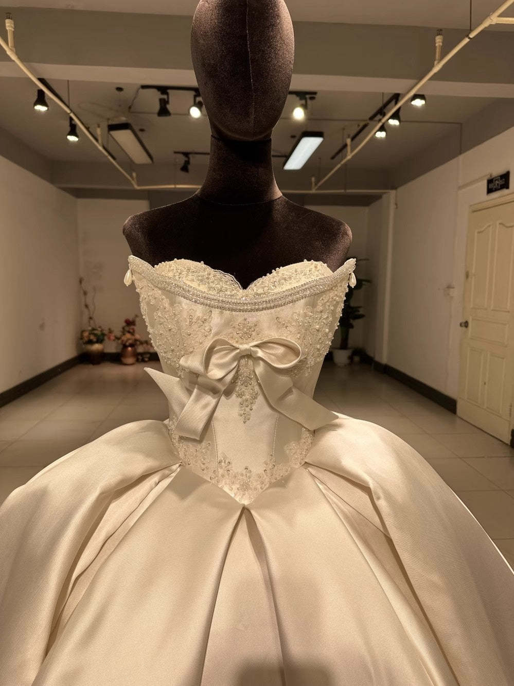 Off-The-Shoulder Pleated Ball Gown Wedding Dresses with Jewel Appliques, Bow & Detachable Sleeves