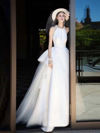 Halter Sleeveless Floor-Length A-Line/Princess Wedding Dresses with 3D Flowers & Jewel Appliques