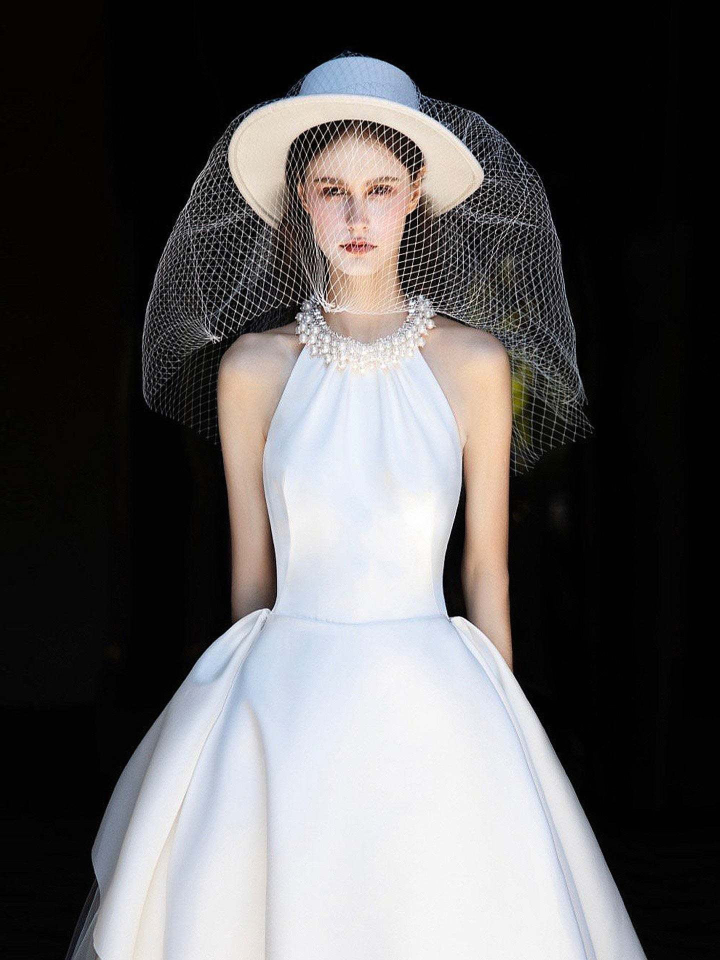 Halter Sleeveless Floor-Length A-Line/Princess Wedding Dresses with 3D Flowers & Jewel Appliques