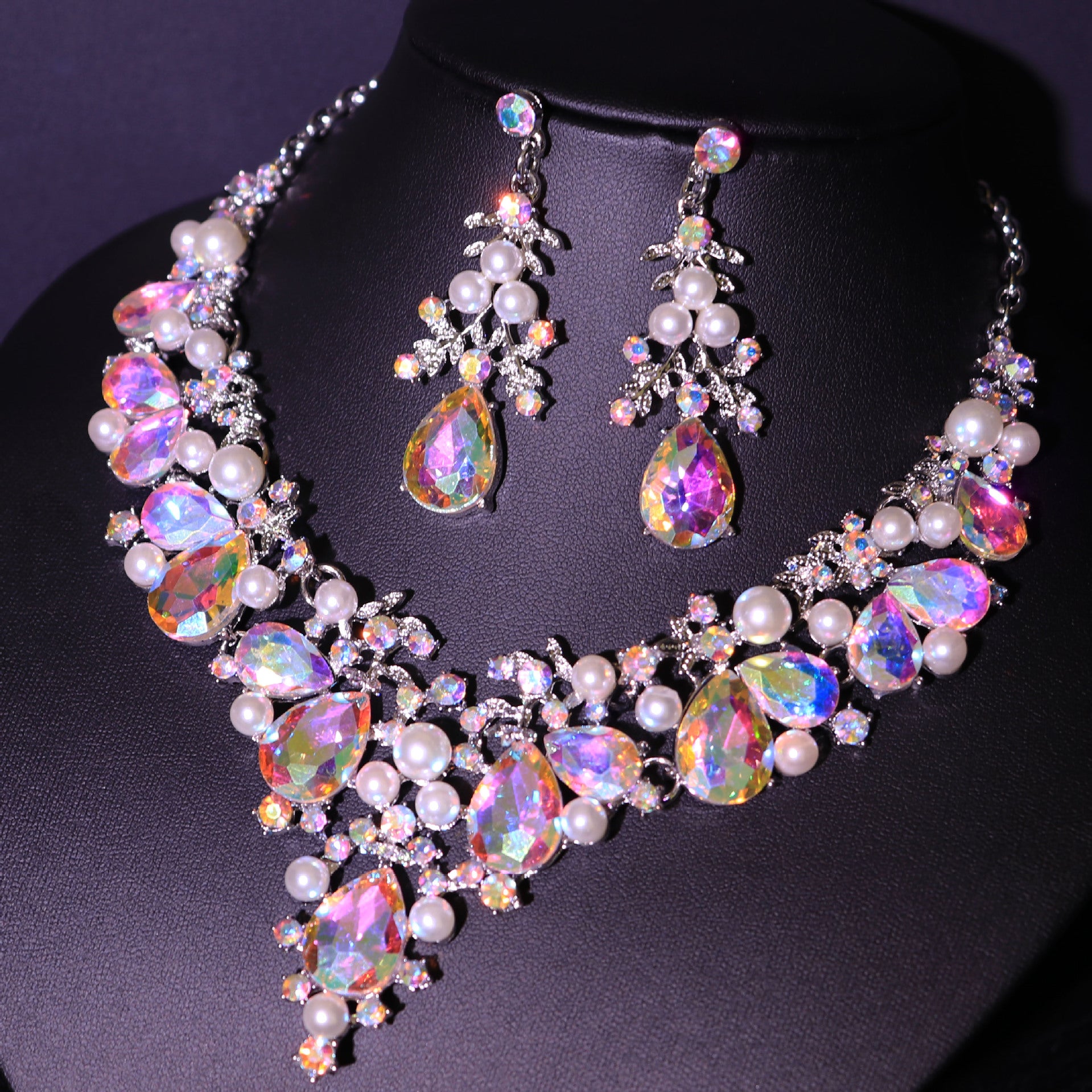3-Piece Rhinestone Jewelry Set: Earrings and Necklace for Women's Wedding