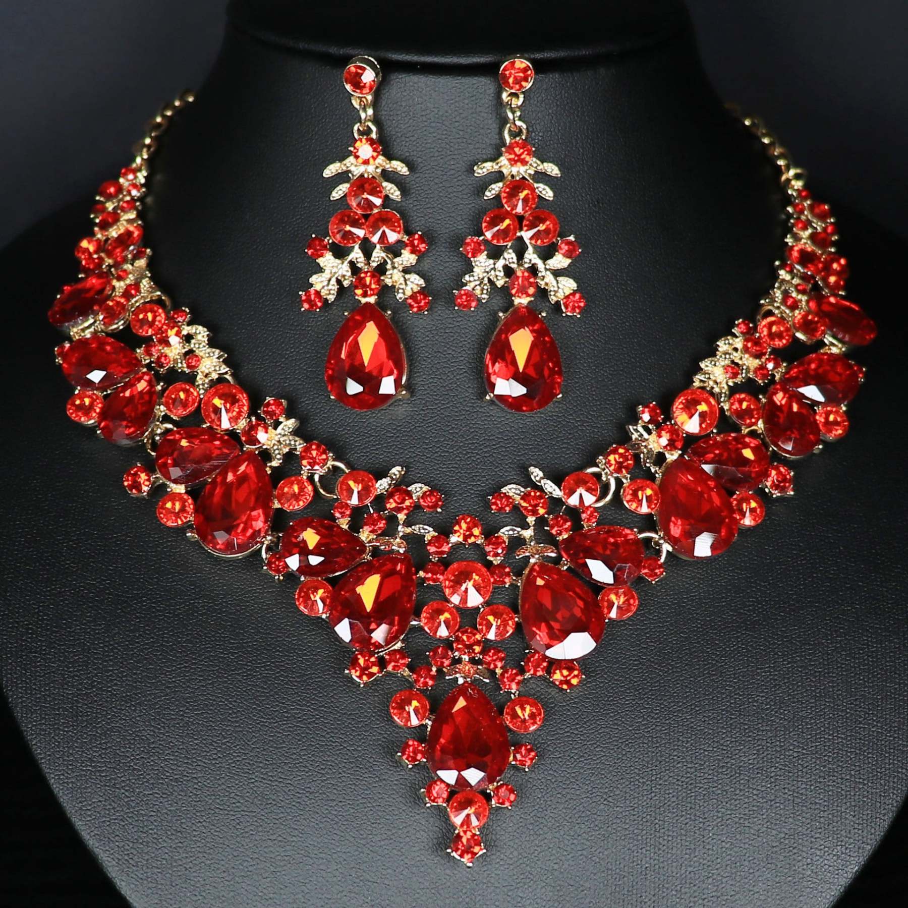 3-Piece Rhinestone Jewelry Set: Earrings and Necklace for Women's Wedding