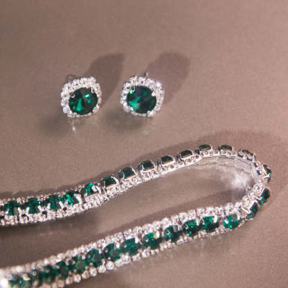 3-Piece Green Rhinestone Set: Minimalist Earrings and Necklace