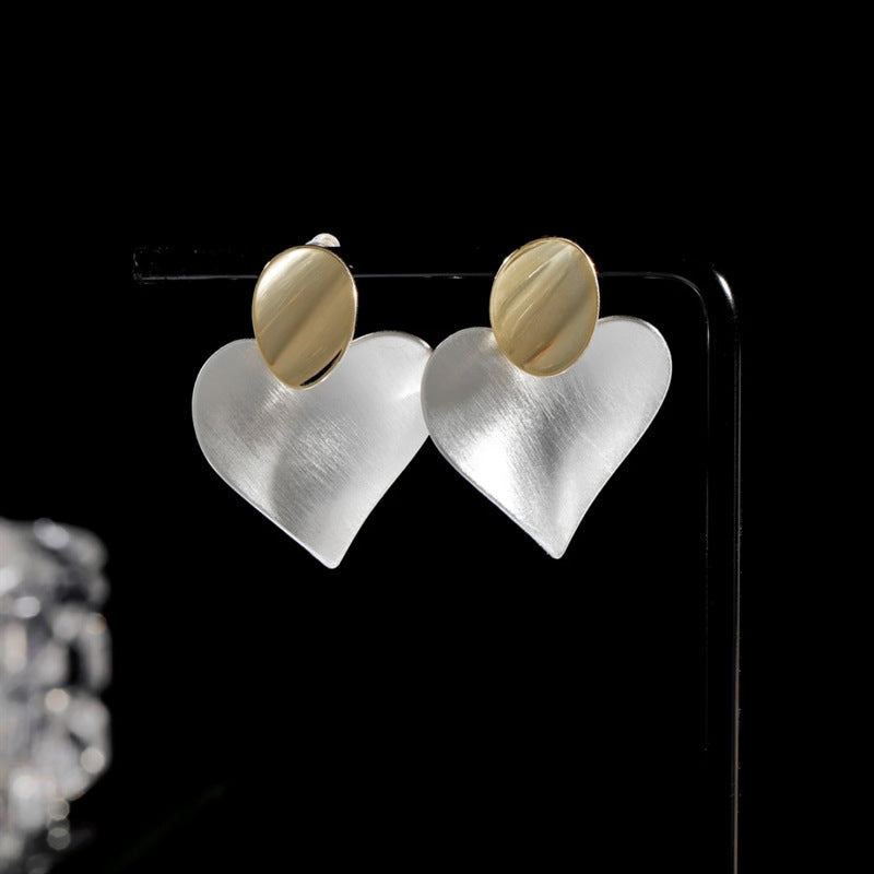 Luxurious Vintage Heart Earrings with Color Block Design