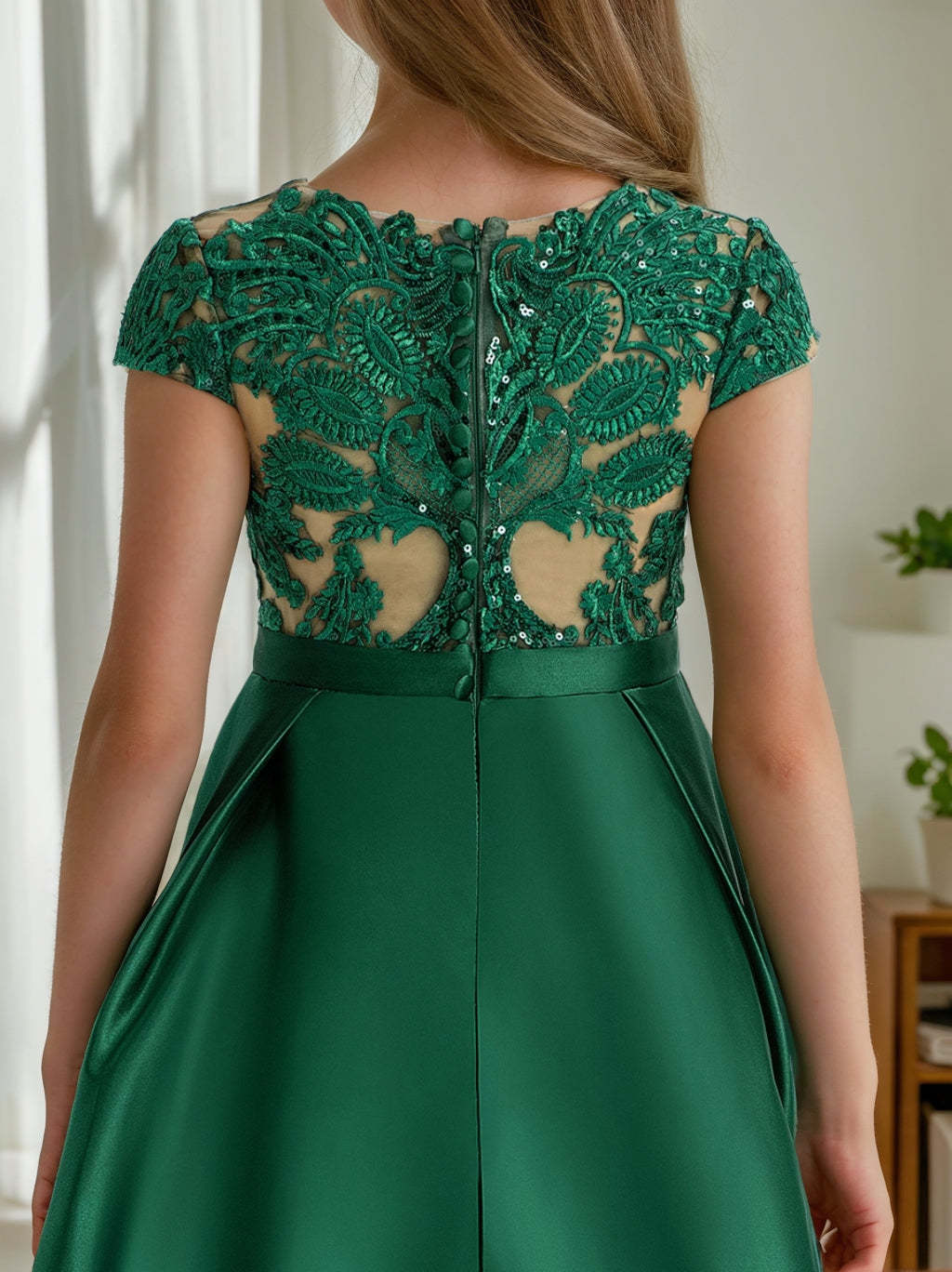 Short Sleeve Lace A-Line Princess Junior Bridesmaid Dresses with Appliques