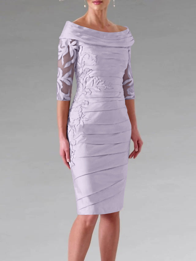 Half-Sleeve Knee-Length Sheath/Column Mother of the Bride Dress with Ruching and Appliques