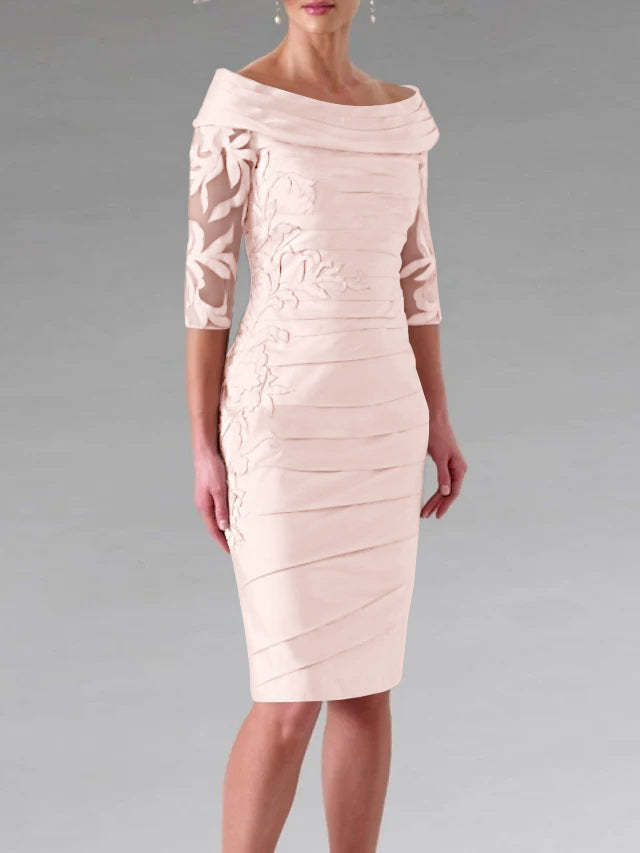 Half-Sleeve Knee-Length Sheath/Column Mother of the Bride Dress with Ruching and Appliques