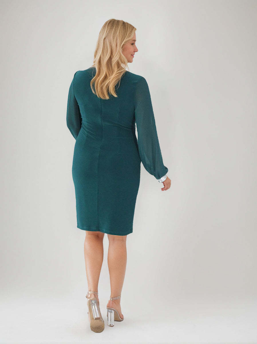 V-Neck Ruched Knee-Length Plus Size Mother of the Bride Sheath Dress with Rhinestone