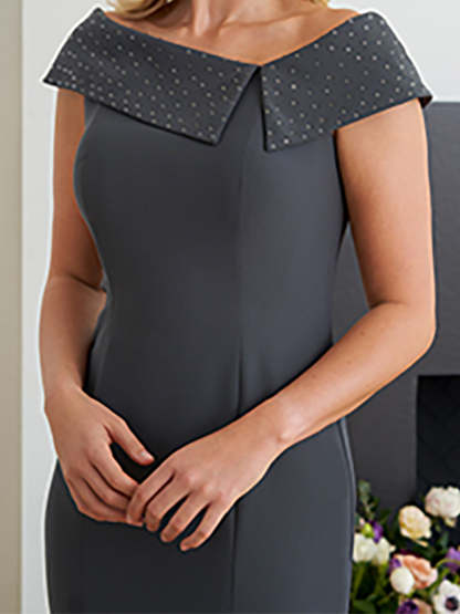 Floor-Length Mermaid/Trumpet Mother of the Bride & Groom Dresses with Rhinestone Cowl Neck