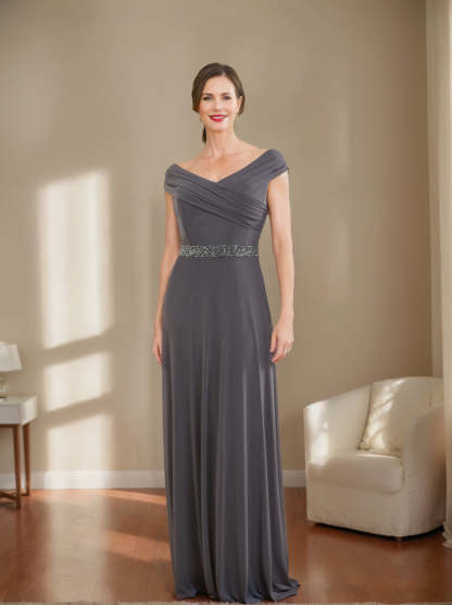 V-Neck Ruched Sheath/Column Mother of the Bride Dresses with Beading